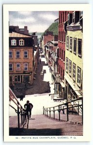 1920s QUEBEC CANADA LITTLE CHAMPLAIN STREET BUILDINGS STAIRWAY POSTCARD P32