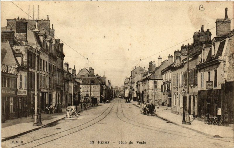 CPA REIMS Rue de VESLE (490652)