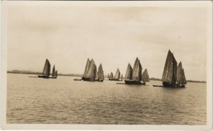 PC CHINA, CHINESE JUNKS, Vintage REAL PHOTO Postcard (b33937)