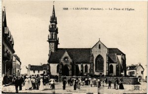 CPA CARANTEC - La Place et l'Église (194293)