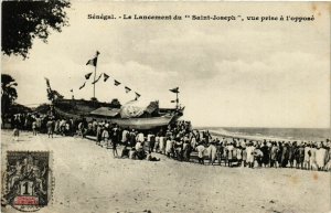 CPA AK Le Lancement du St-Joseph, vue prise a l'oppose SENEGAL (822013)