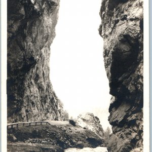 c1920s Sinclair Canyon BC Postcard Byron Harmon Kootenay Park Radium Hot Springs