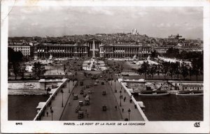France Paris Le Pont et la Place de la Concorde Vintage RPPC C208