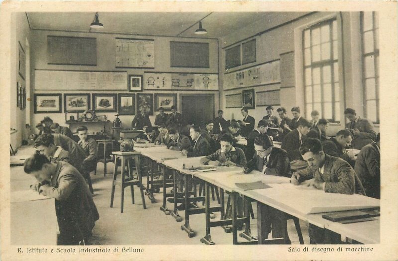 Italy Belluno Istituto e Scuola Industriale vintage Postcard