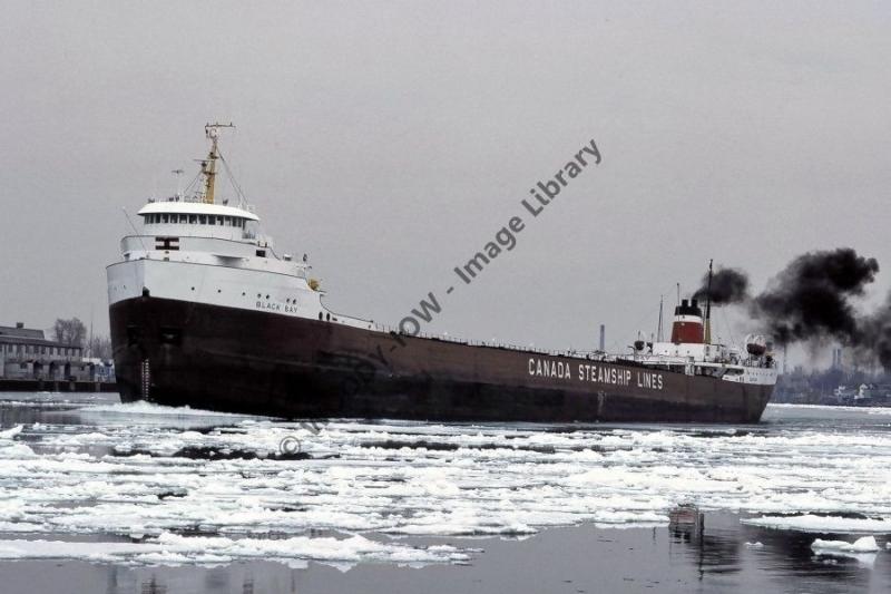 ap0810 - Canadian Laker - Black Bay , built 1963 - photo 6x4 