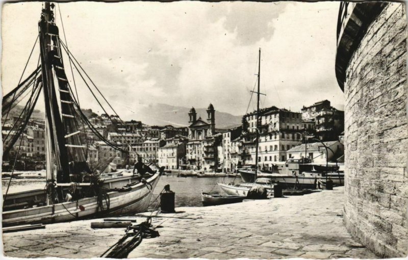 CPA Bastia Un coin du Vieux Port CORSICA (1078282)