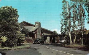 VINTAGE POSTCARD THE VOLCANO HOUSE AT HAWAII NATIONAL PARK AT KILEAU HOTEL