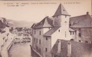 France Annecy Palais de l'Isle Vieilles Prisons et le Canal du Thiou