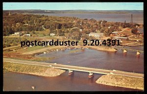 h3342 - WAUBAUSHENE Ontario Postcard 1960s Birds Eye View