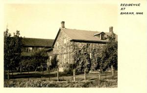 IA - Amana. Residence.    *RPPC