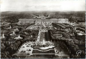 postcard rppc - Paris - Versailles -  View of the park and castle