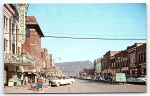 1950s MIDDLESBORO KY CUMBERLAND GAP MANRING THEATRE BUSY MAIN ST  POSTCARD P3063