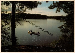 Canoeing Minnesota's Unspoiled Wilderness Postcard PC358