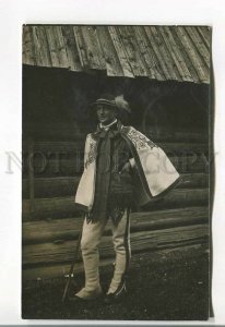 485511 Poland 1927 year Zakopane man in local clothes Vintage real posted