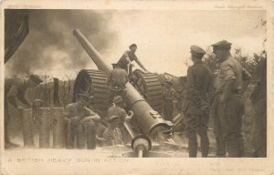 Battle Pictures War Photographs - A British gun in action 1920 postcard