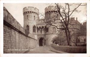 BR77372 windsor castle norman gate   uk