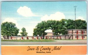 WATERLOO, Iowa  IA   Roadside TOWN & COUNTRY MOTEL c1940s Linen  Postcard