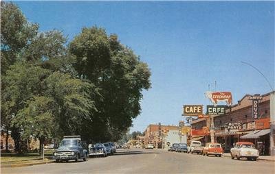 MOUNTAIN HOME, ID Main Street Scene DeMeyer Drugs c1950s Vintage Postcard 