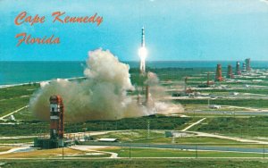 USA Kennedy Space Center Florida Cape Kennedy Vintage Postcard 07.36
