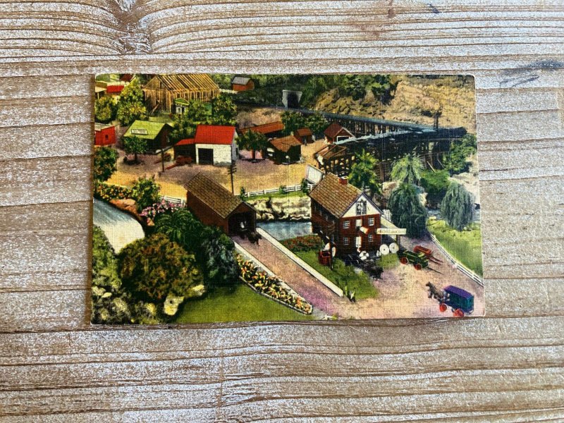 Roadside America, Worlds Greatest Indoor Miniature Village, Vintage Postcard