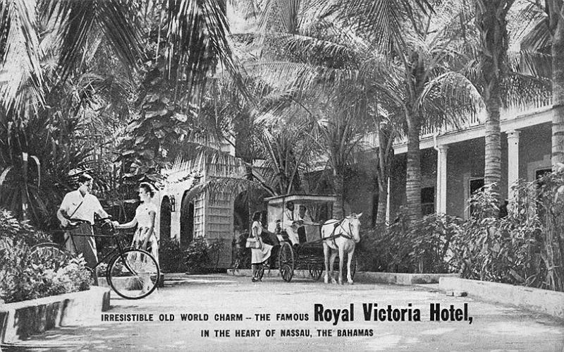 Nassau Bahama Islands Royal Victoria Hotel Horse & Wagon Postcard