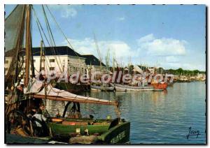 Old Postcard Brittany Finistere Concarneau port at the bottom Criee