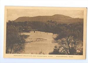 LP72 Stockbridge, Massachusetts, MA, Postcard, Monument 