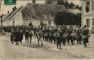 CPA Sissonne Arrivee du Regiment FRANCE (1052056)