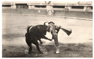 Matador Up Close with Bull & Horns Bullfight Toreo Mexico RPPC Postcard