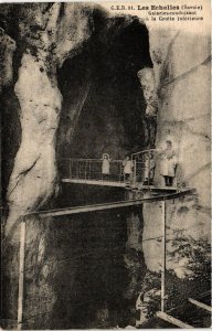 CPA Les ECHELLES - Galeries-conduissant a la Grotte interieure (351785)