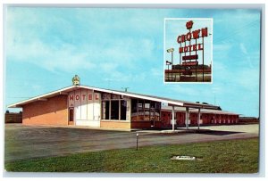 c1960 Roadside View Crown Motel Building Multi-View Milan Ohio Vintage Postcard 
