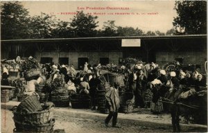 CPA AK PERPIGNAN Le Marché aux Primeurs 5 h du matin (860651)