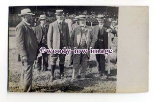 h1294 - Isle of Wight - Sam Saunders at a Football Ground - Cowes ?? - postcard