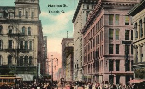 Vintage Postcard 1917 Madison Street Avenue Streetlights Buildings Toledo Ohio