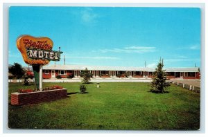 Cody WY Roadside Frontier Motel US Highway 14 & 20 Postcard