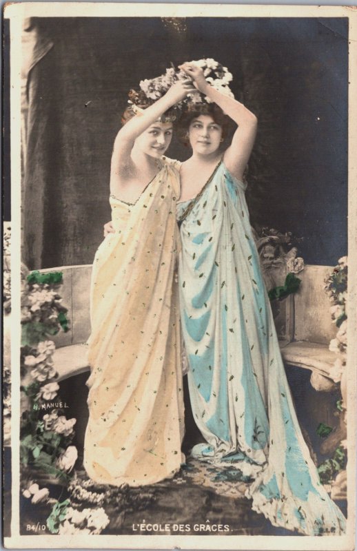 L'Ecole Des Graces Opera H.Manuel Glamour Vintage RPPC C159