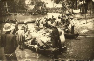indonesia, SUMATRA, River Scene Batak Ships (1930s) W.T. Uhlenhuth RPPC Postcard