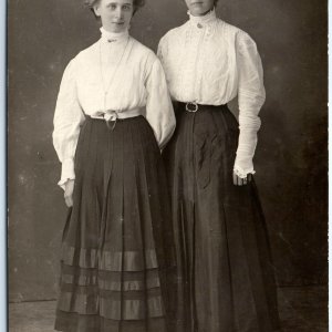 c1910s Jones Family Sisters RPPC Women Real Photo Postcard Myrtle & Gladys A122