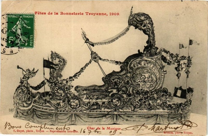 CPA TROYES Fetes de la Bonneterie - Char de la musique (179051)