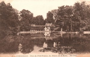 Vintage Postcard 1910's View of Versailles La Maison De La Reine Paris France