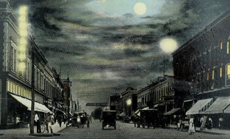 C.1900-10 3rd Street Night Scene Grand Island, NE Vintage Postcard F77