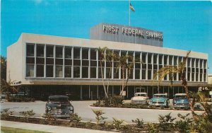 Postcard Florida St. Petersburg 1st Federal Savings 1950s autos Dexter 23-10346