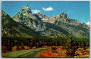 Vtg Wyoming WY Teton Peaks Grand Teton National Park Northern Pacific Postcard