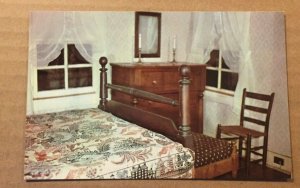 VINT POSTCARD UNUSED TOM SAWYER'S ROOM, MARK TWAIN HOUSE, HANNIBAL, MISSOURI