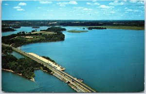 VINTAGE POSTCARD AERIAL VIEW OF THE SPILLWAY AT PYMATUNING LAKE AT LINNESVILLE