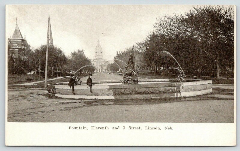 Lincoln Nebraska~11th & J Street Fountain~Boys on Edge~c1905 B&W Postcard 