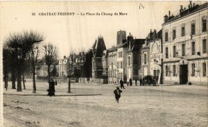 CPA CHATEAU-THIERRY La Place du Champ de Mars (665595)