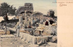 Le Marche Italy view of workers at excavation site antique pc Y11567