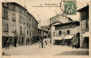 CPA Thizy - La Grande-Rue et la Place du Commerce (1036377)