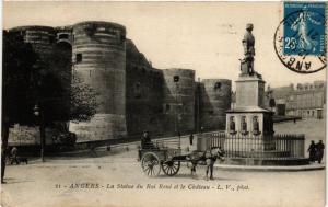 CPA ANGERS - La Statue du Roi René et le Chateau (253994)
